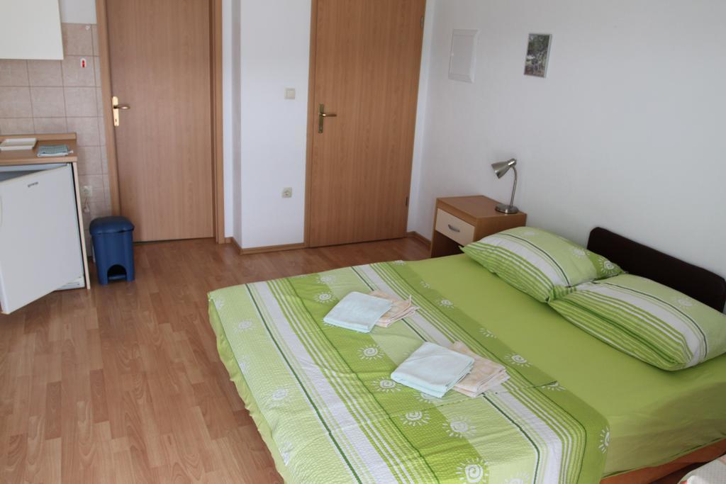 Apartments Marinko Стари Град Номер фото
